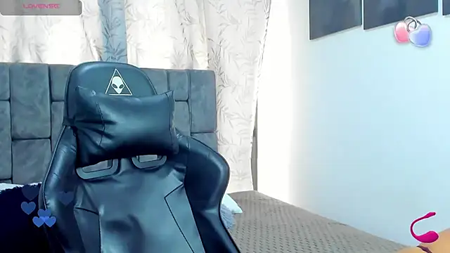 Jessy_Stoone's cam snapshot