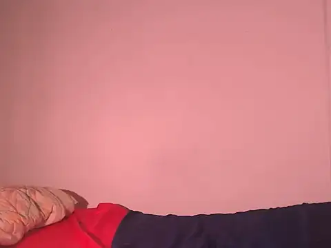 Sweeteboneycherry's cam snapshot