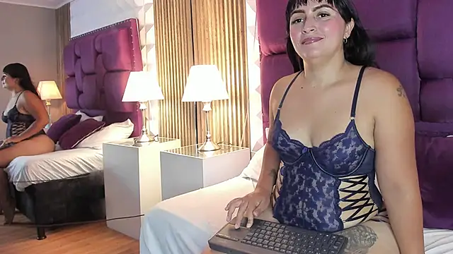 Alicia_Blake_'s cam snapshot