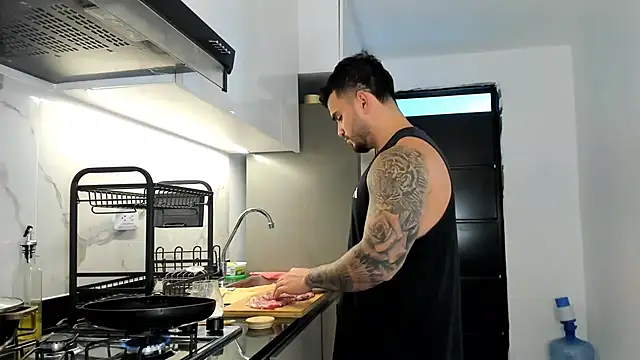 Ricardogo19 live sex cam