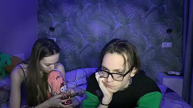 Alex17am's cam snapshot