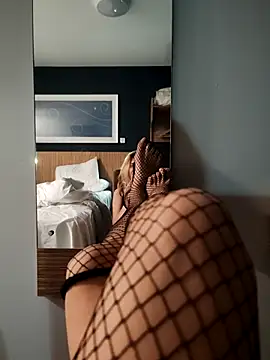 NaughtyClaudia_'s cam snapshot