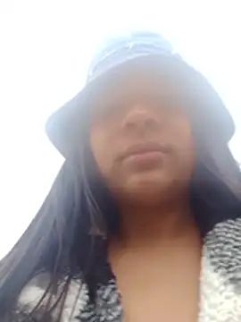 VivienAndClark live sex cam