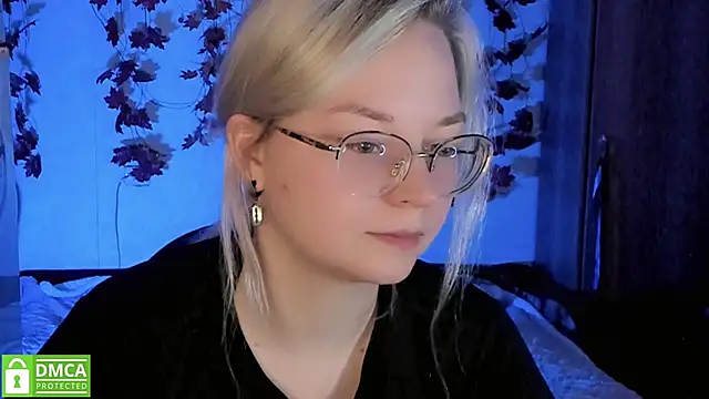 HoneyDazzle live sex cam