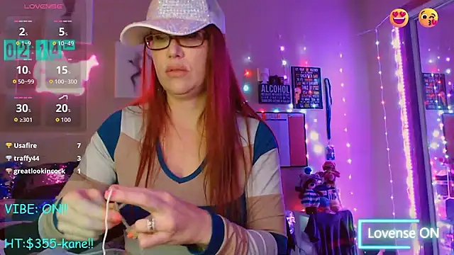 EmmaIsHere live sex cam