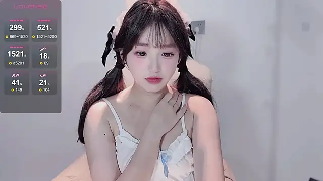 Yaiyigirl live sex cam