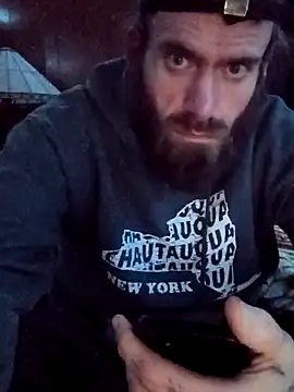 RobStrokes215's cam snapshot