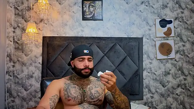 Apolo_rousse1 live sex cam