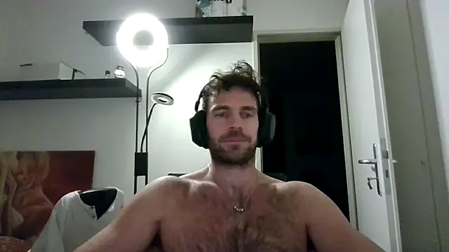 alpha-hunk's cam snapshot