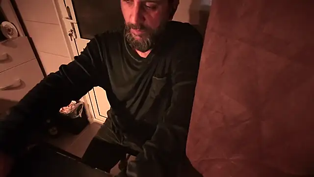 TARKAN1's cam snapshot