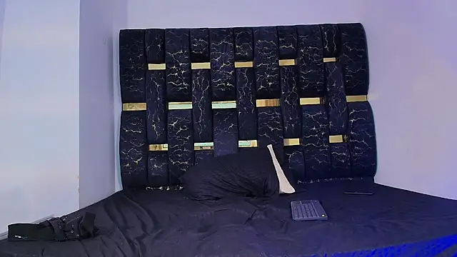 chris_blake__ live sex cam