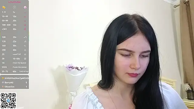 EnricaElis live sex cam