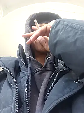 Vybezmaster live sex cam