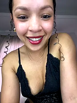 Yasmin777_'s cam snapshot