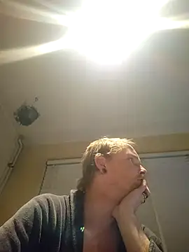 piercingpik live sex cam