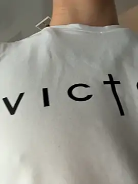 AdrianRinaldi live sex cam