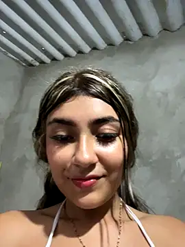 Sweed-virgin-pussy live sex cam