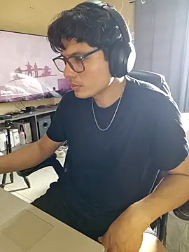 Ais_B10's cam snapshot