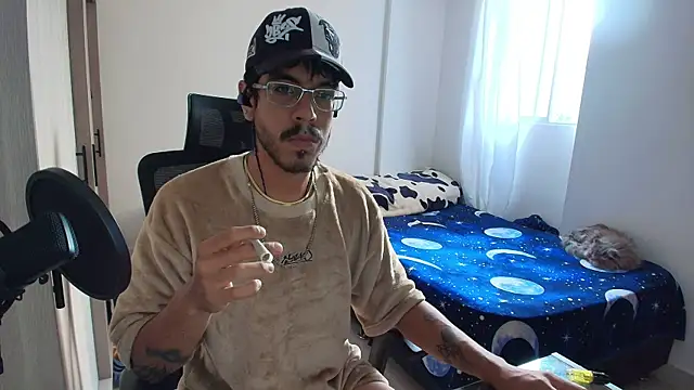 naitt_'s cam snapshot