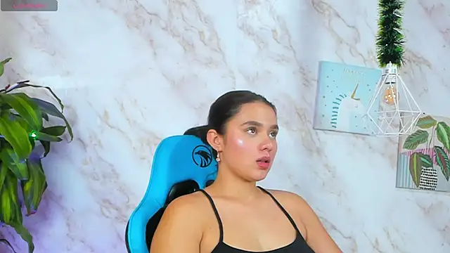 taamy_desire's cam snapshot