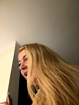 GabyHofstede's cam snapshot