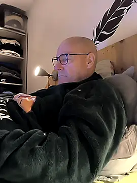 bogland33's cam snapshot