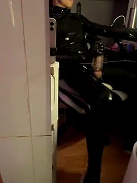 Wuza-H's cam snapshot