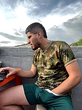 mirallesandbig live sex cam