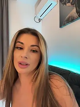 IsabellaEtthan live sex cam