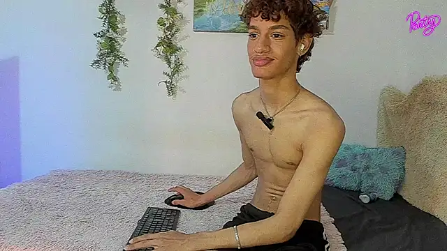 PeterDemian's cam snapshot