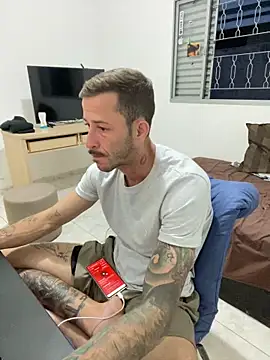 Lucasjandre's cam snapshot