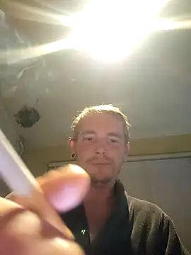 piercingpik's cam snapshot