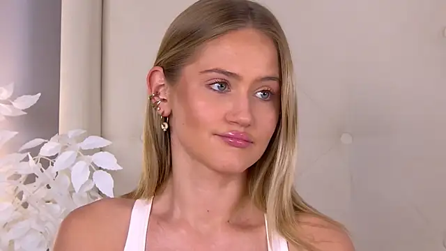 ur_wet_dreams__'s web cam