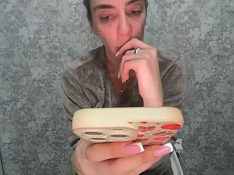 Angelinaa19's cam snapshot