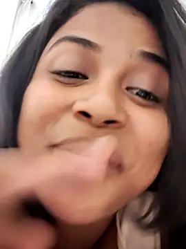 lucia_sweet08's cam snapshot