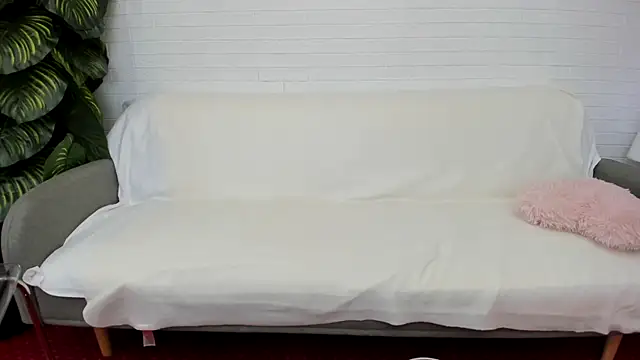 Luna_Skye_'s cam snapshot