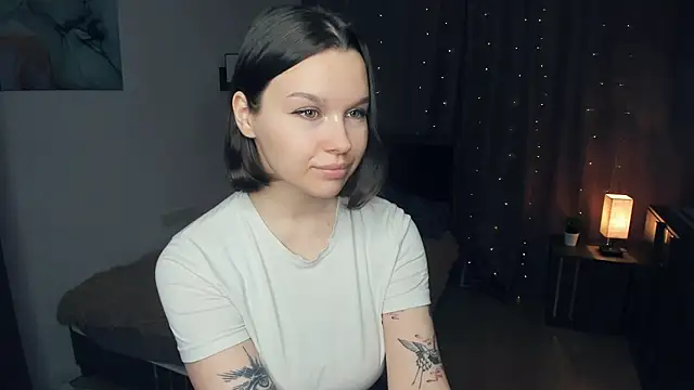 IrmgardBuzard's cam snapshot