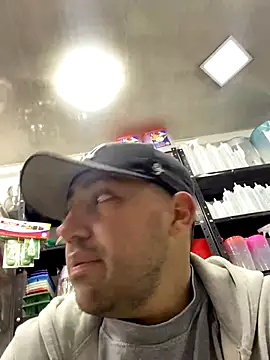 JuanZapata33 live sex cam