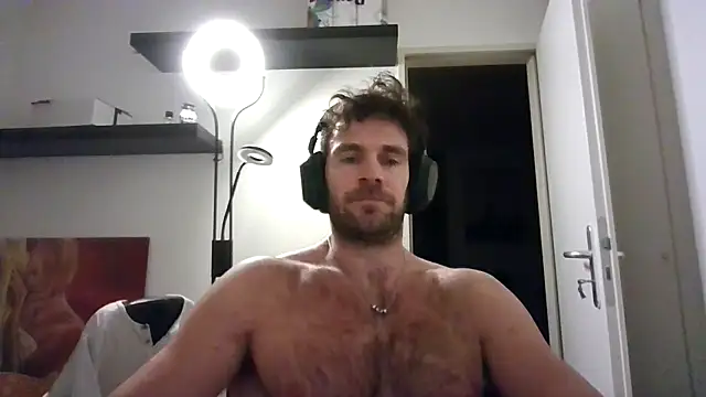 alpha-hunk's cam snapshot