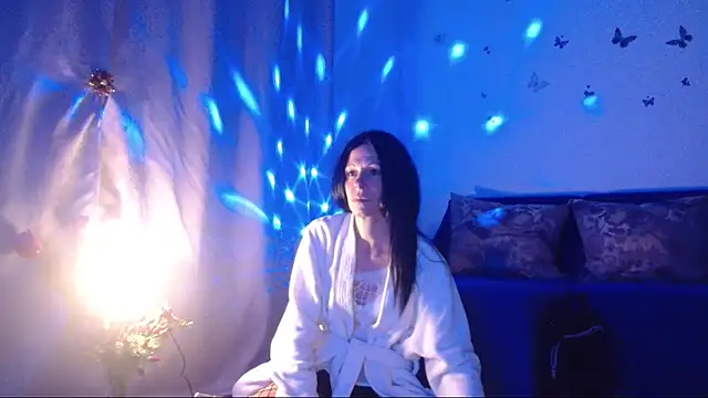 ElysaSun's cam snapshot