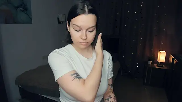 IrmgardBuzard's cam snapshot