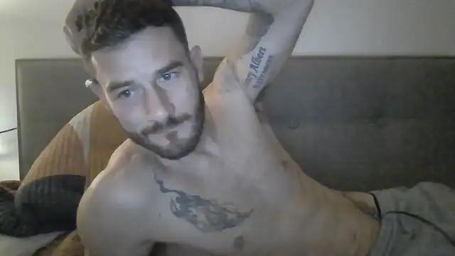 letsgetnaughty7's cam snapshot