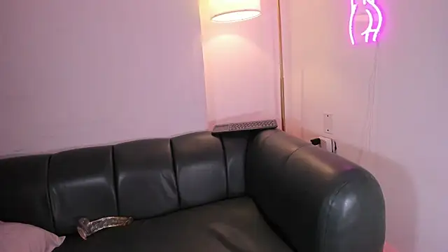 Peter_chase live sex cam