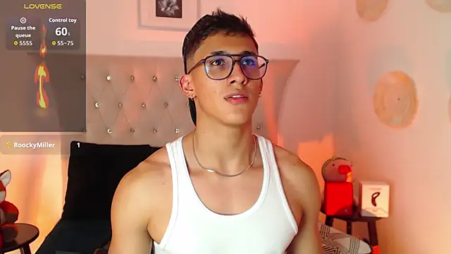 SalvadorFit's cam snapshot