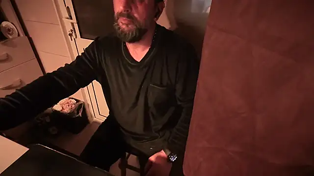 TARKAN1's cam snapshot