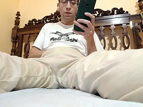 White_rabbit_'s cam snapshot