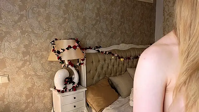 Emma_Frosty's cam snapshot