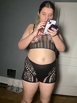 Kayliee420 live sex cam