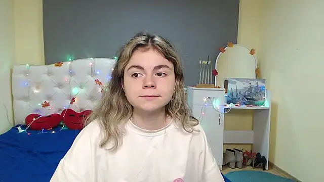 TinaRedly live sex cam