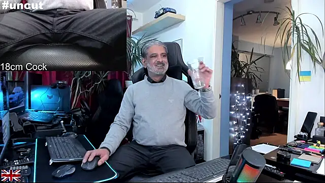 OnlineBossUK live sex cam